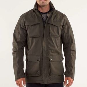 Lululemon Wet Coast Deep Camo Waterproof Rain Jacket Mens M